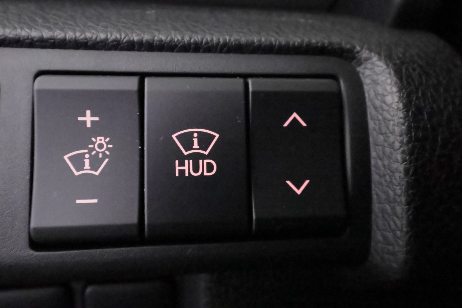 MITSUBISHI Eclipse 2022