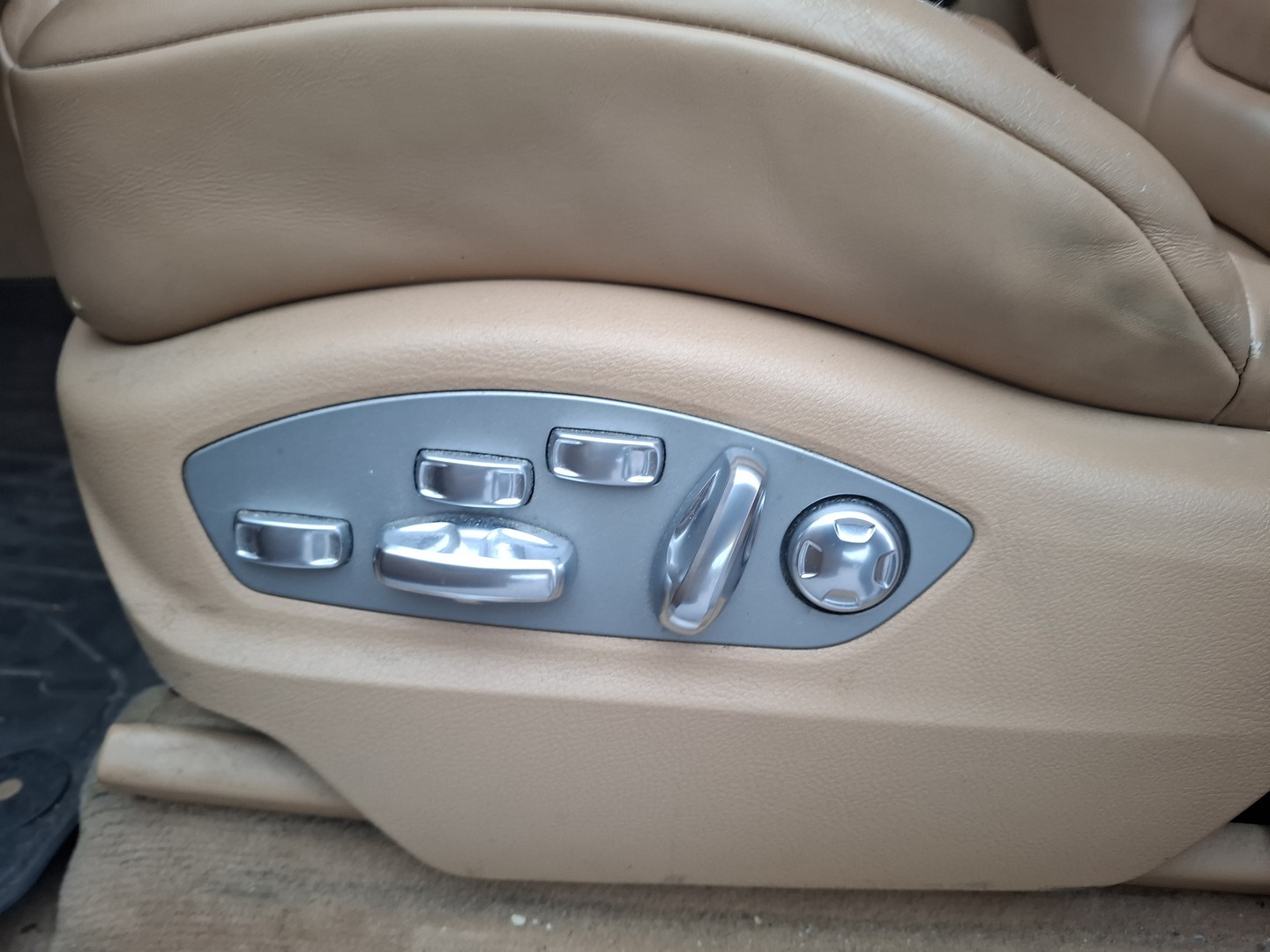 PORSCHE Macan 2015