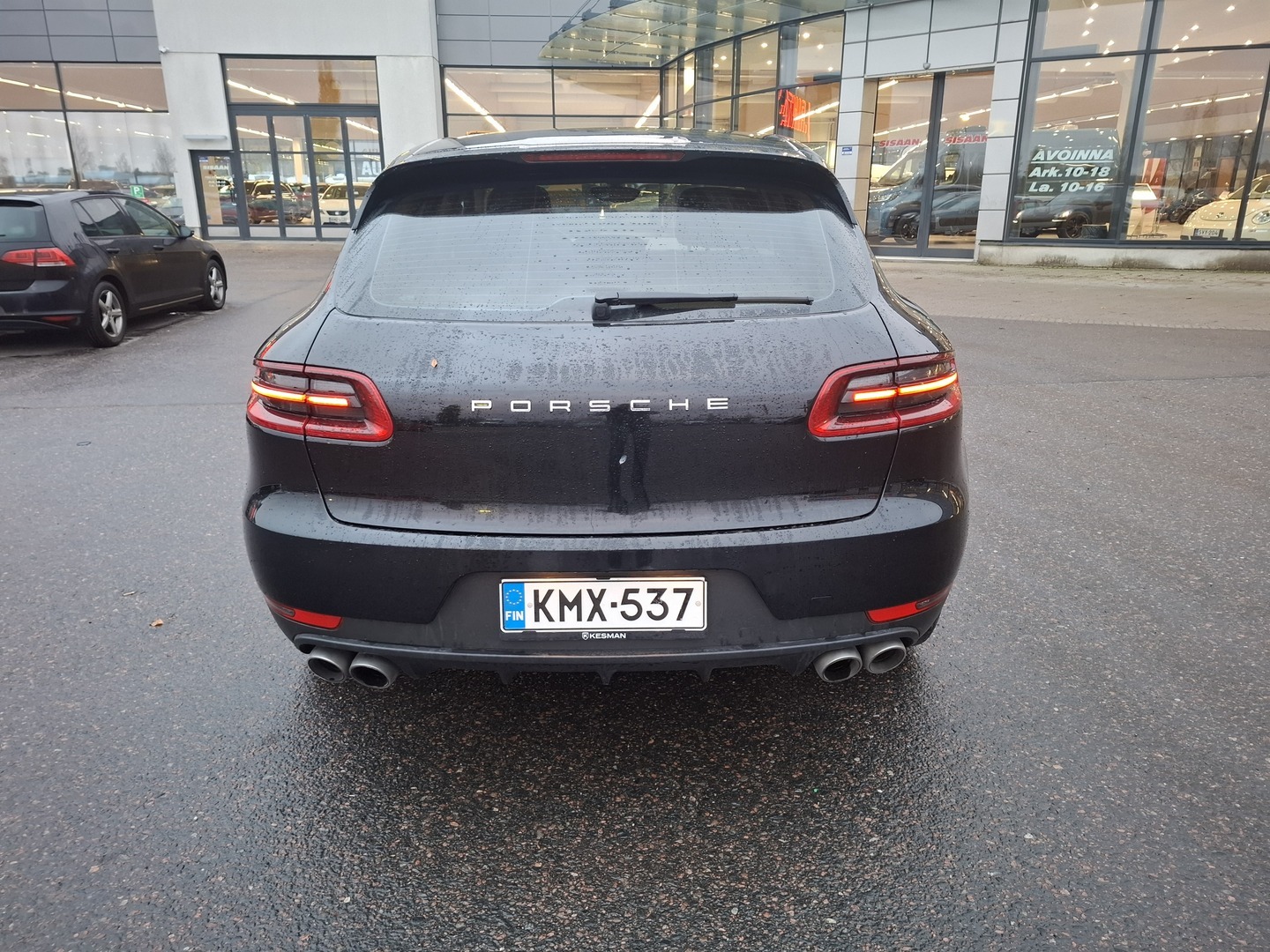 PORSCHE Macan 2015
