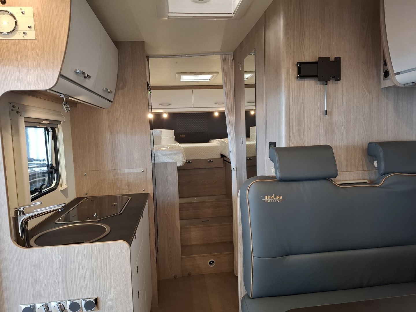 BÜRSTNER Lyseo Time T 690 G SkyLine Edition 2025 2025