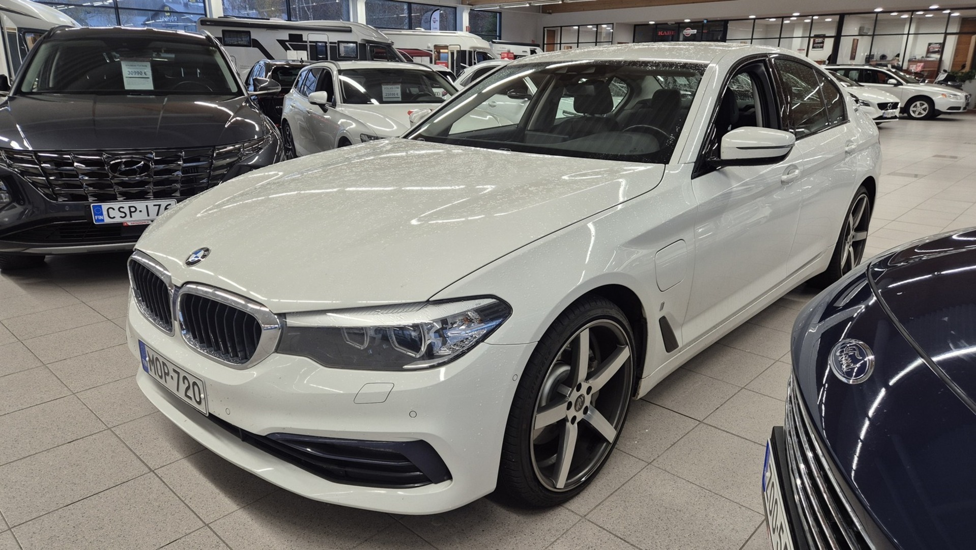BMW 530 2019