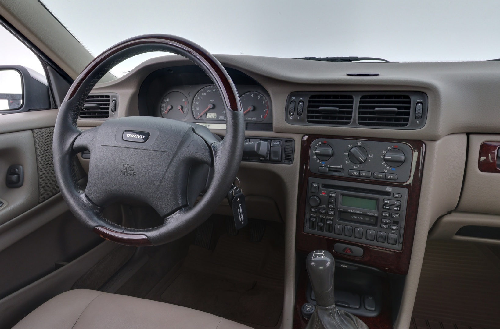 VOLVO S70 2000