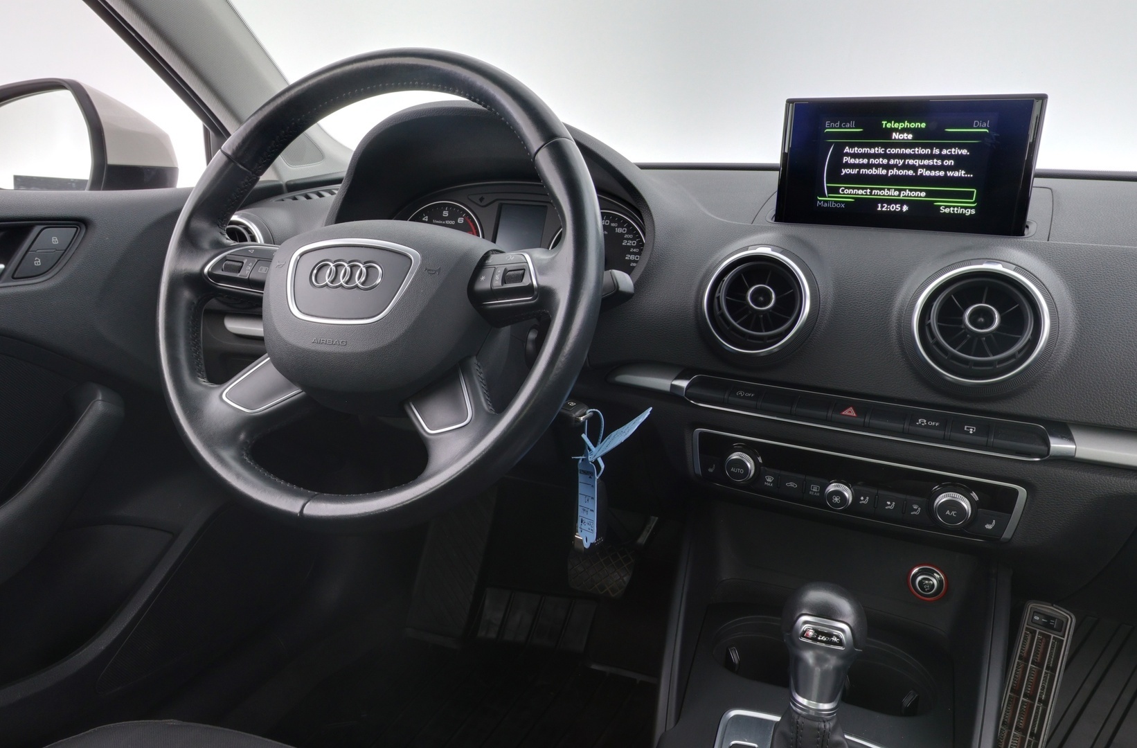 AUDI A3 2015