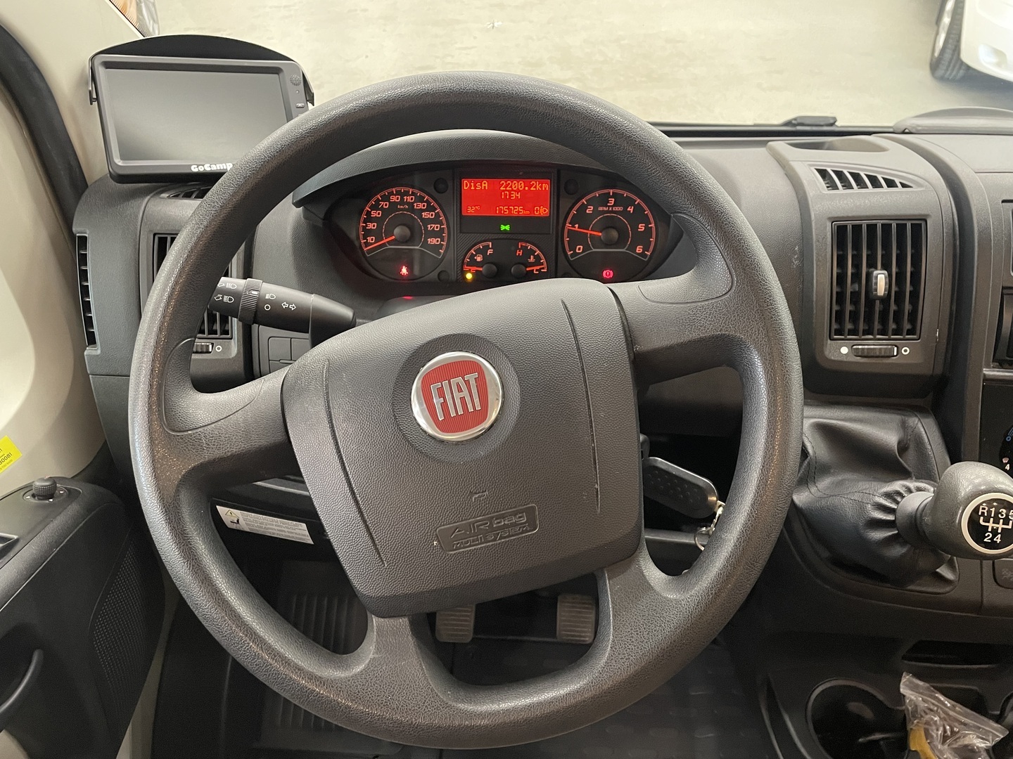 BÜRSTNER Nexxo Time T 569 2015