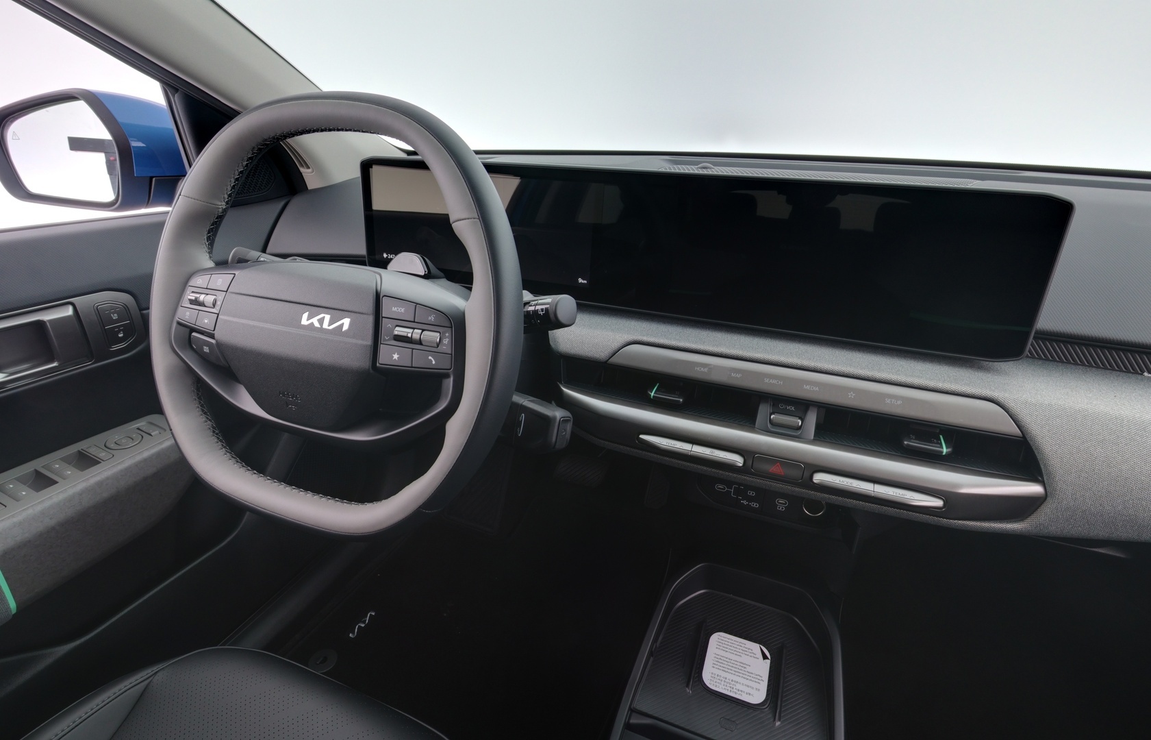 KIA EV4 2025