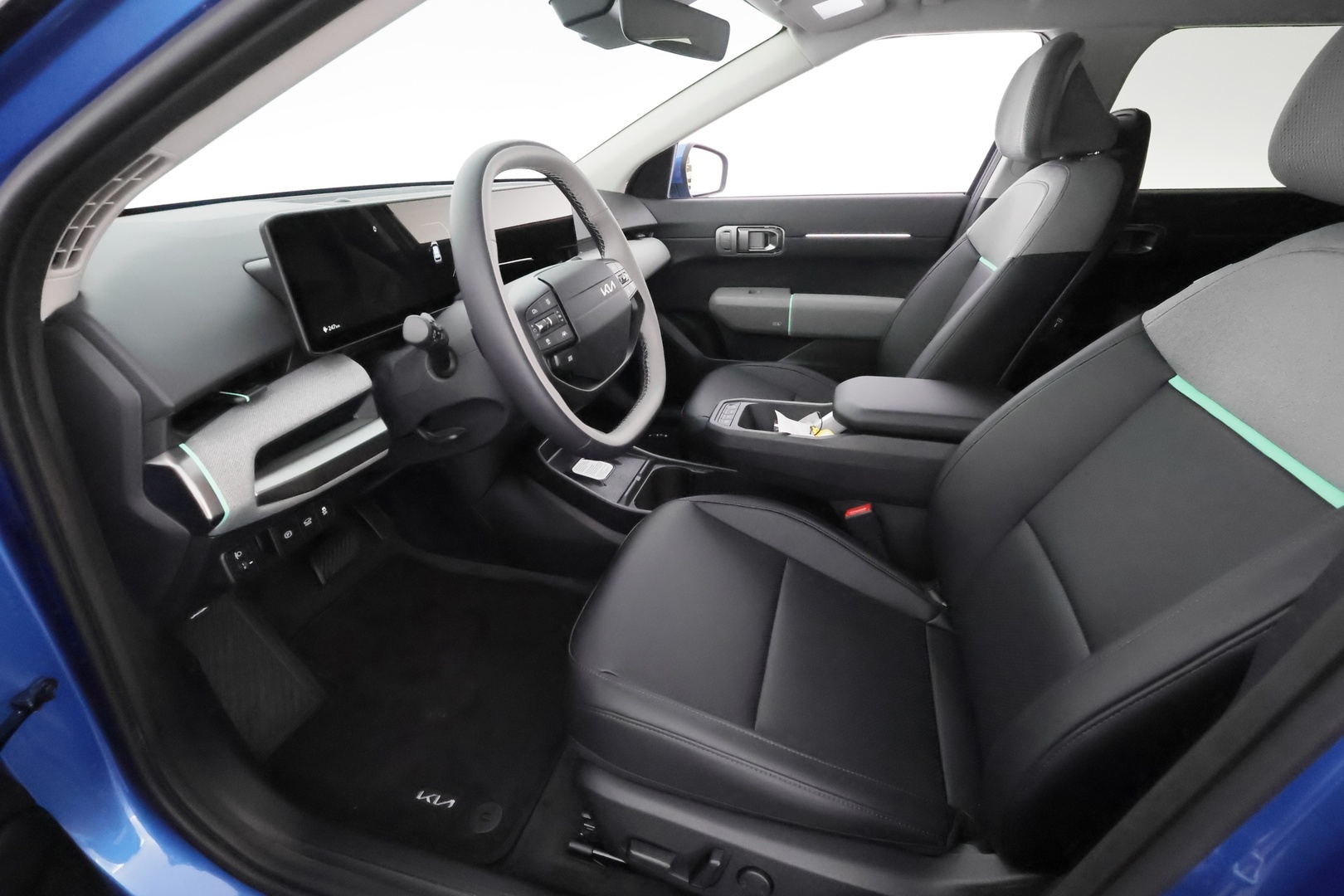 KIA EV4 2025