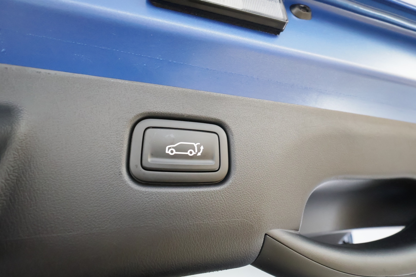 KIA EV4 2025