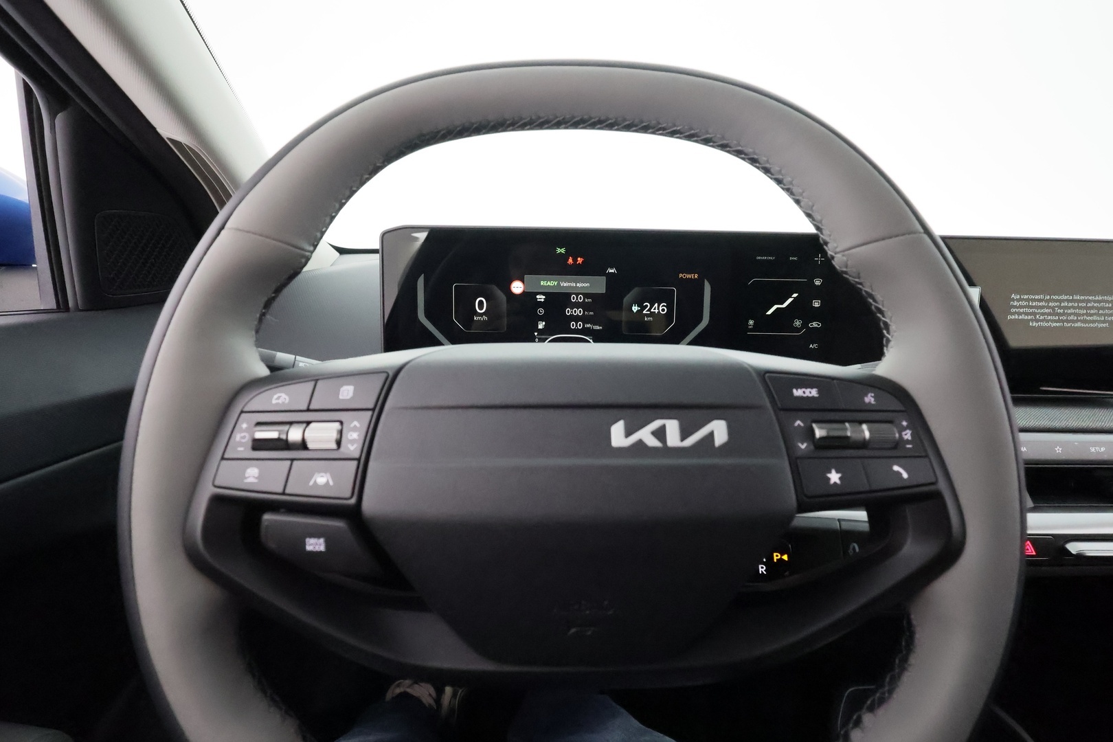 KIA EV4 2025
