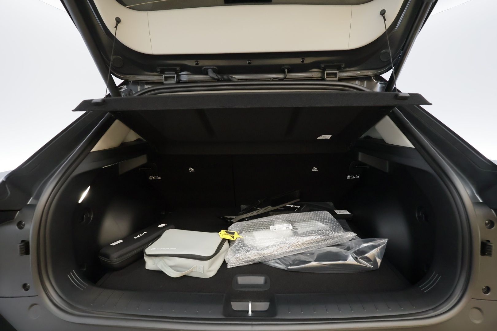 KIA EV4 2026