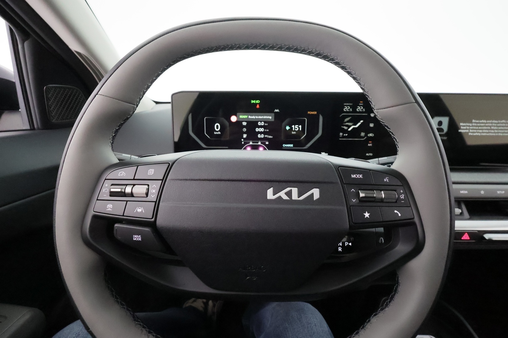 KIA EV4 2026