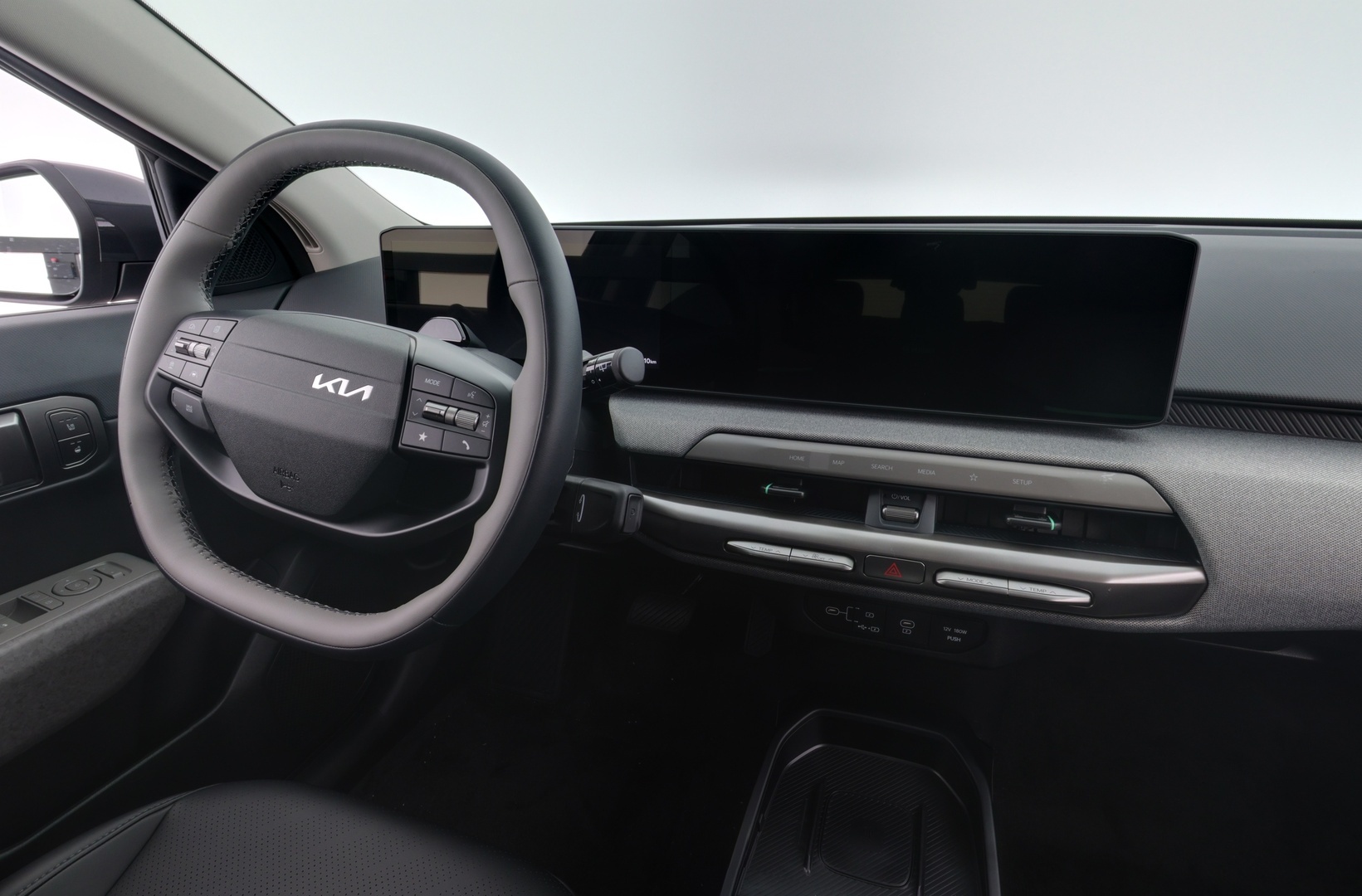 KIA EV4 2026