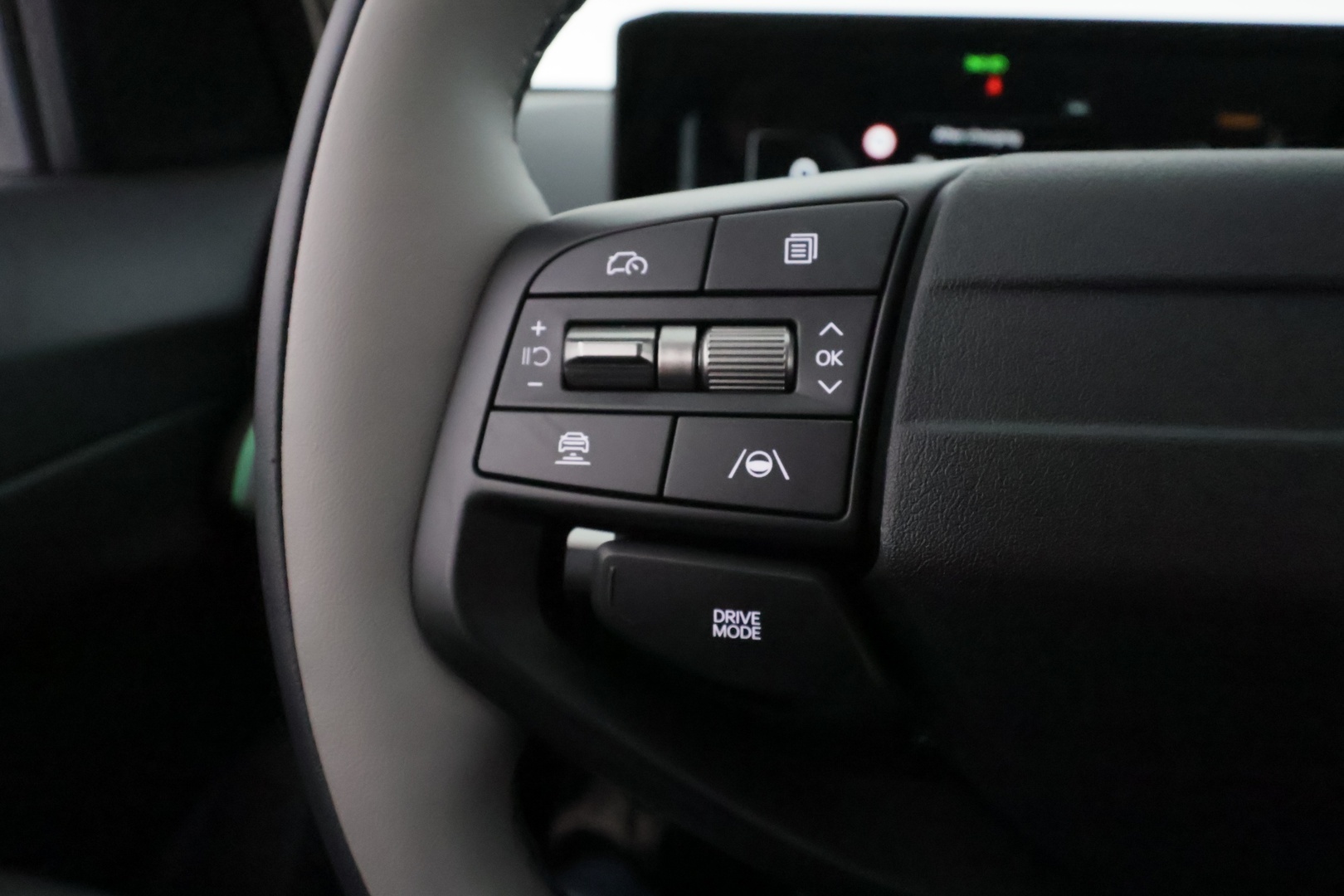 KIA EV4 2026