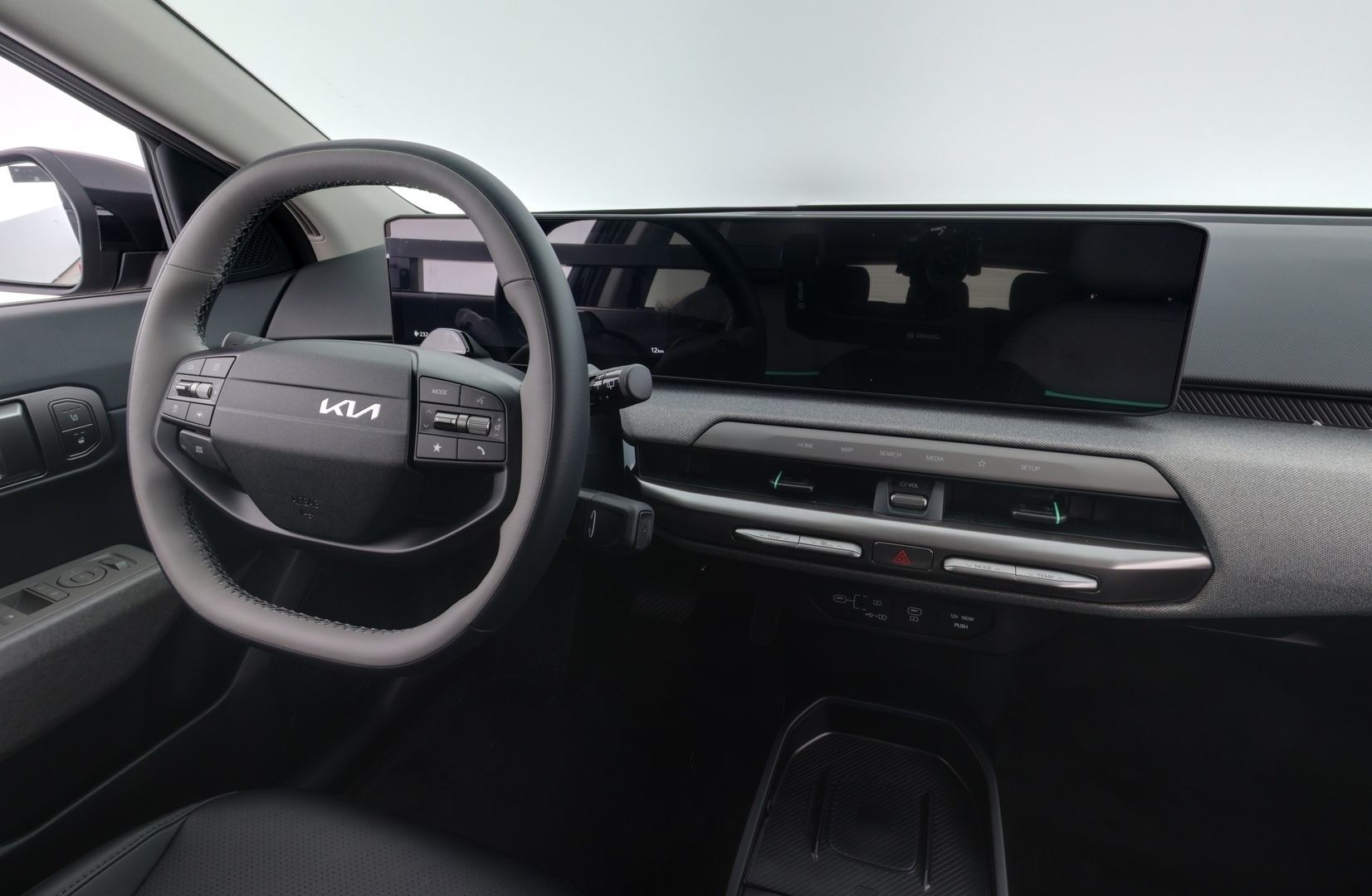 KIA EV4 2026