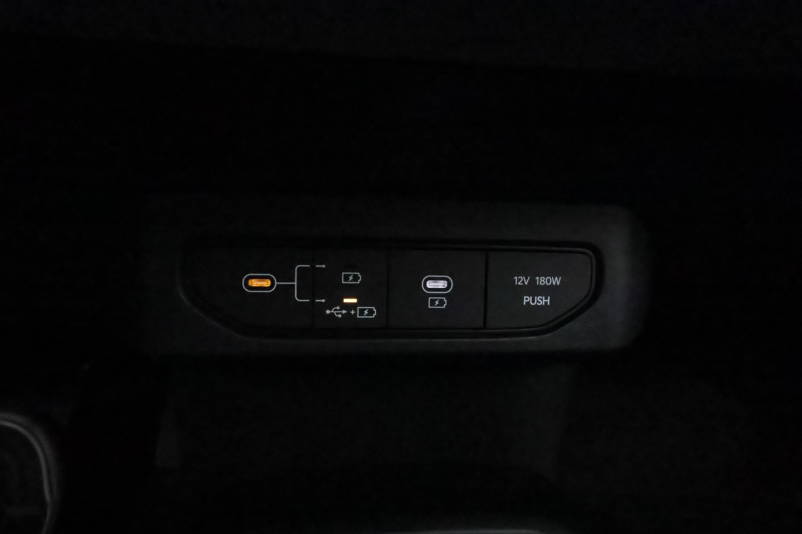 KIA EV4 2026