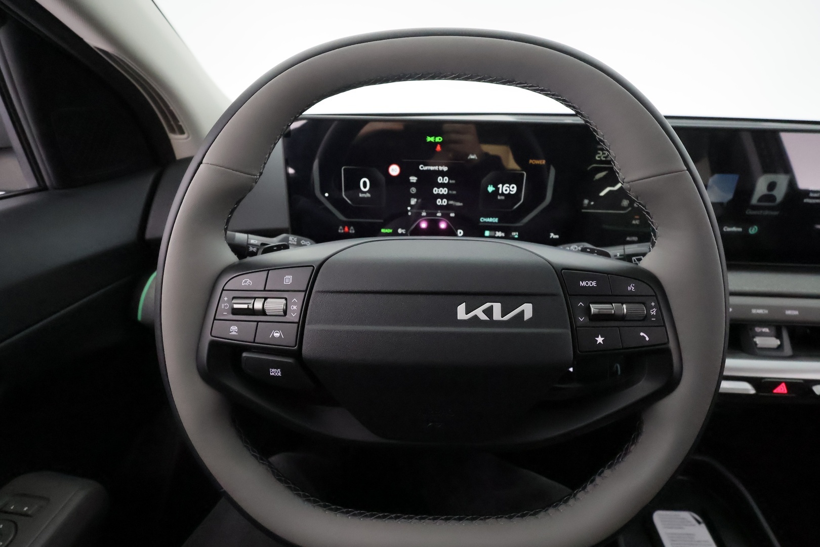 KIA EV4 2026