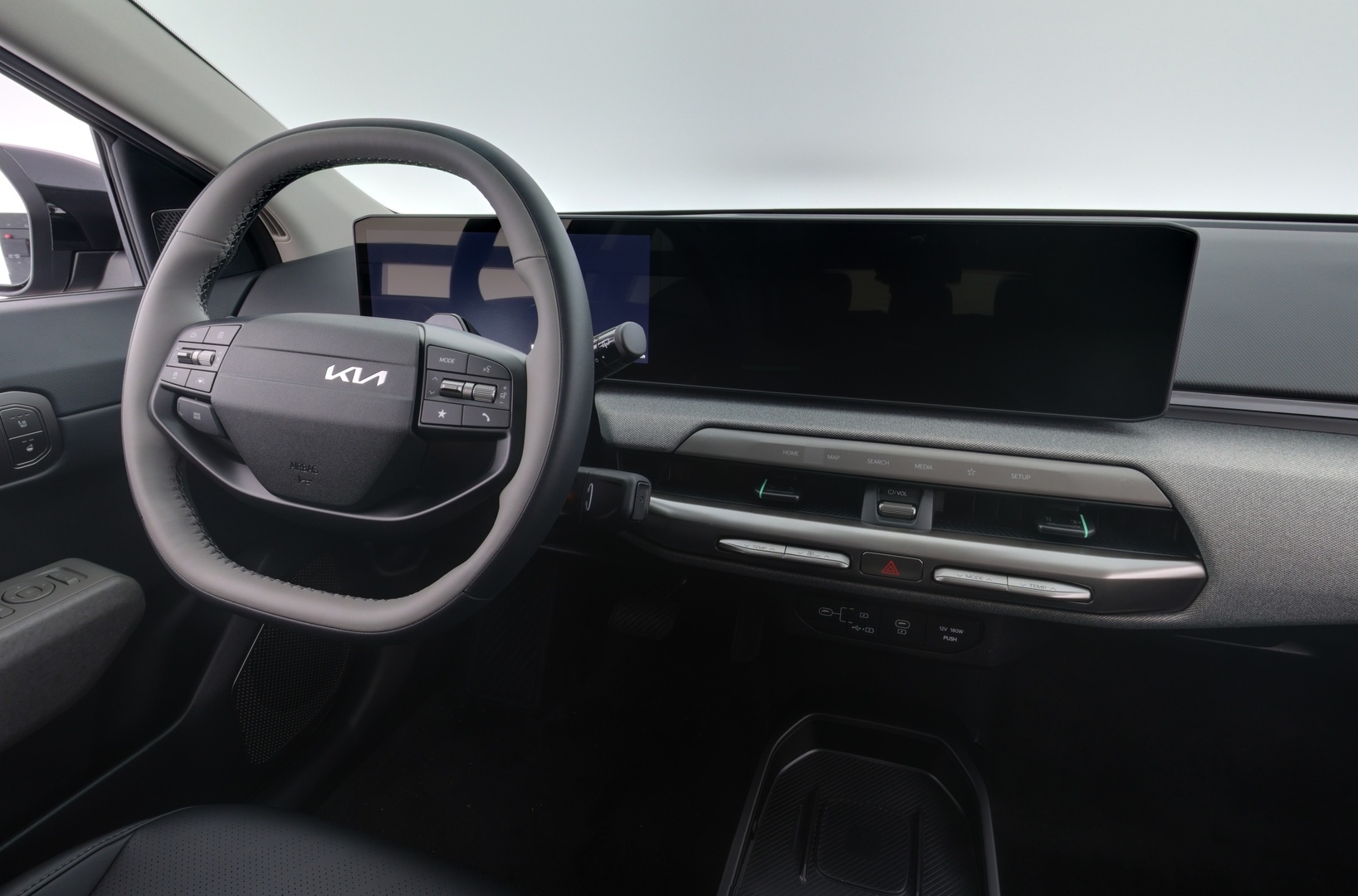 KIA EV4 2026