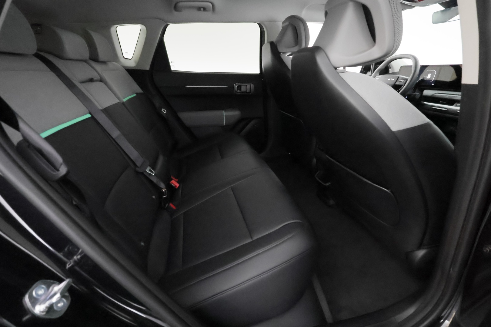 KIA EV4 2026