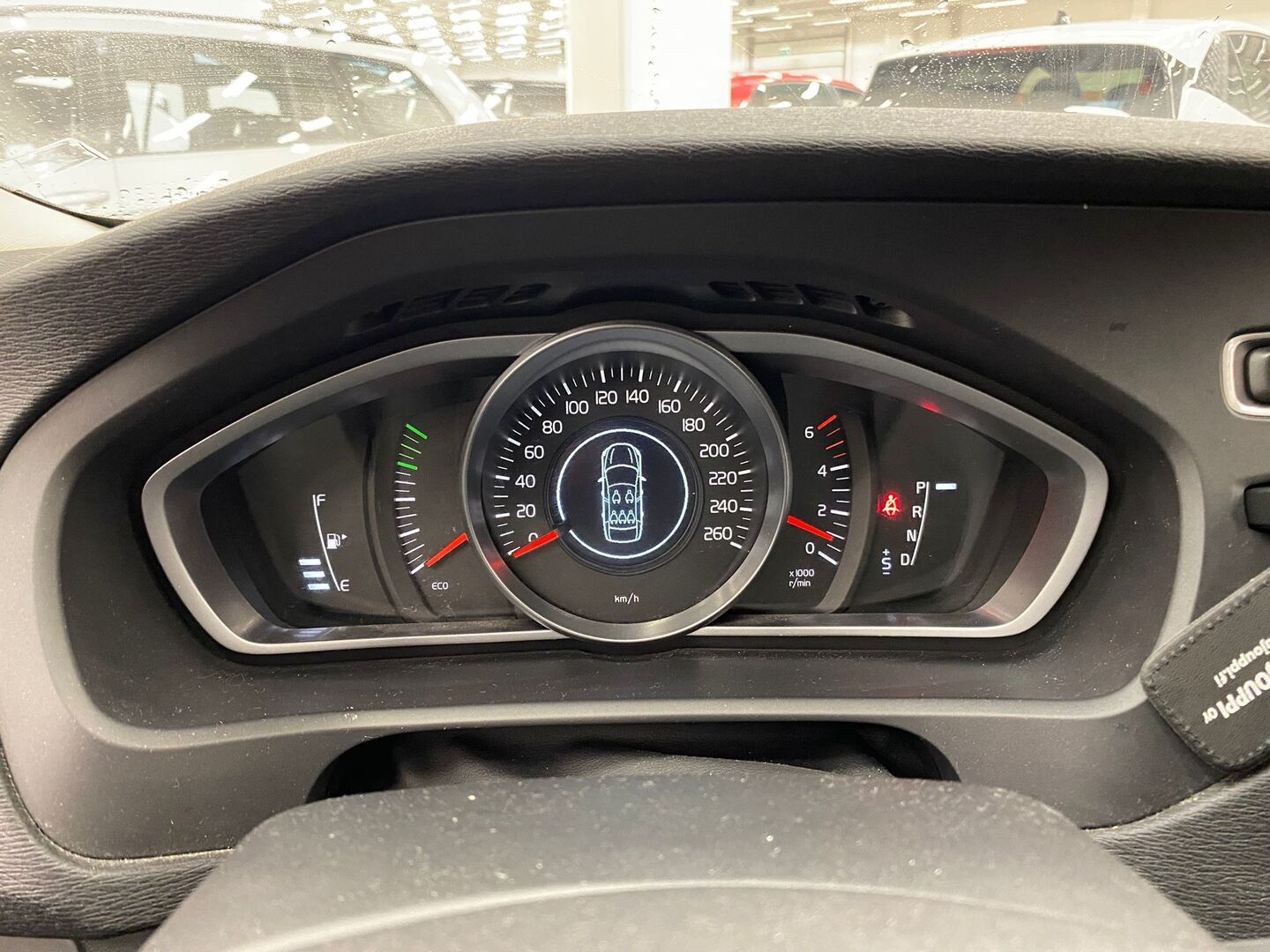 VOLVO V40 2013