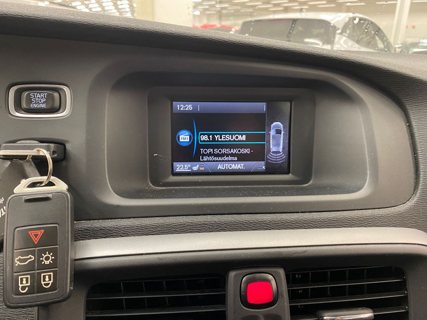 VOLVO V40 2013