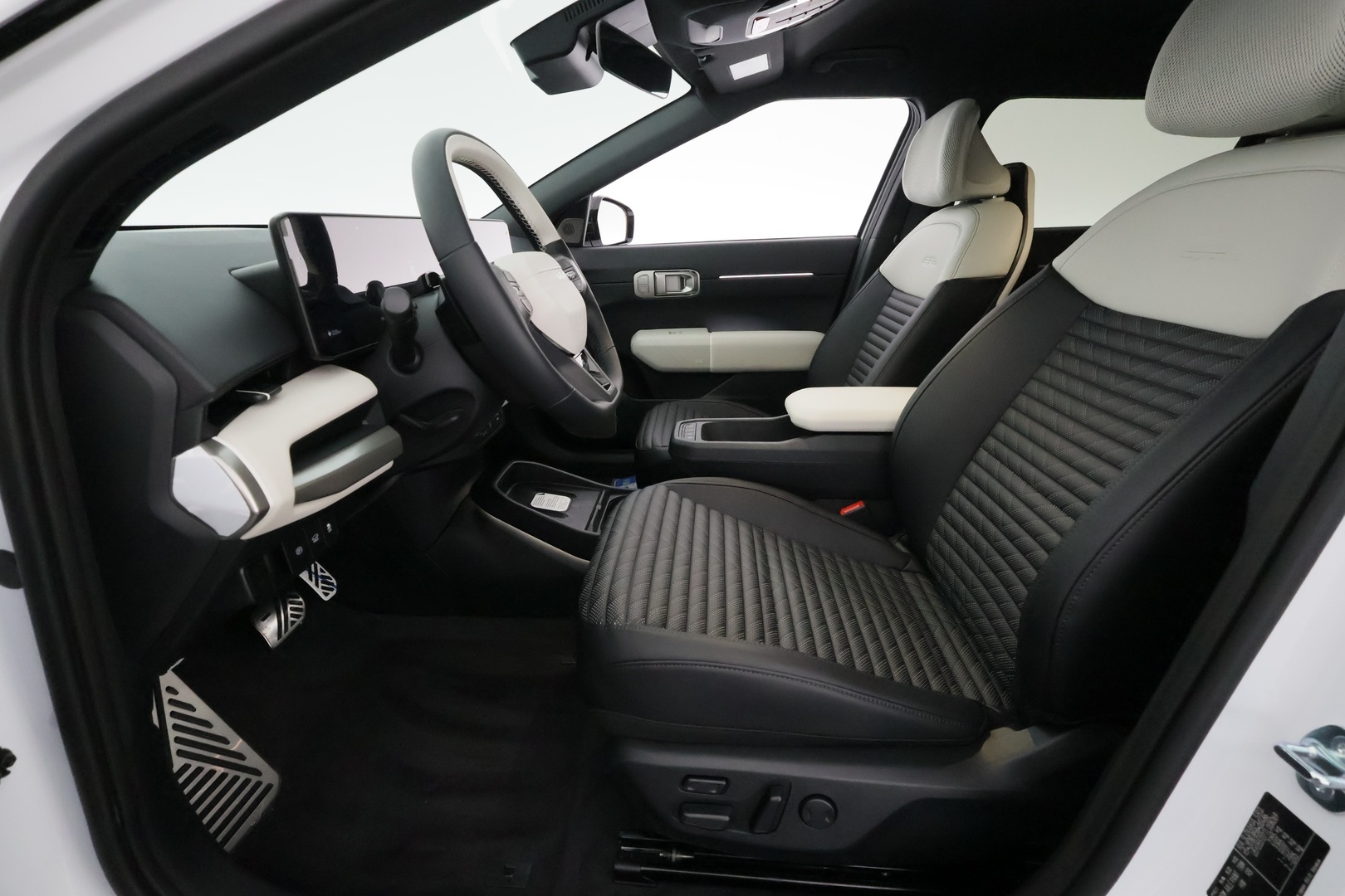 KIA EV4 2026