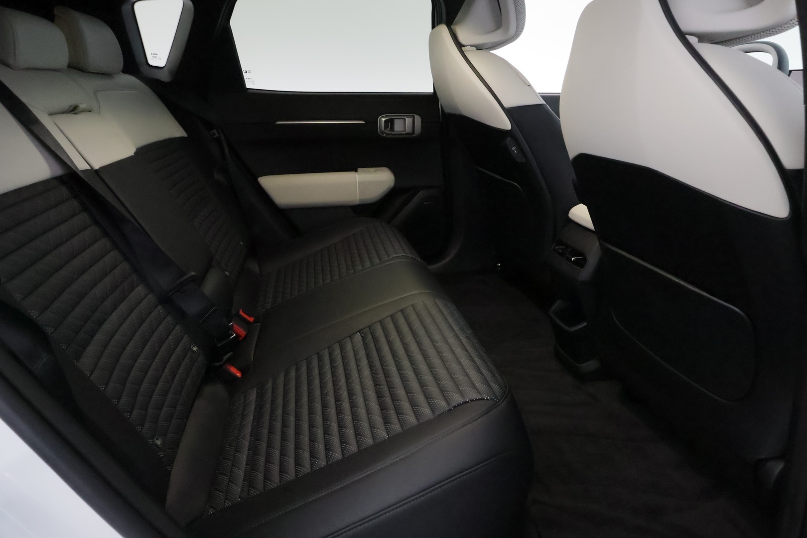 KIA EV4 2026