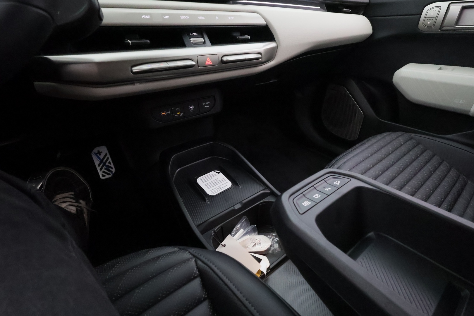 KIA EV4 2026