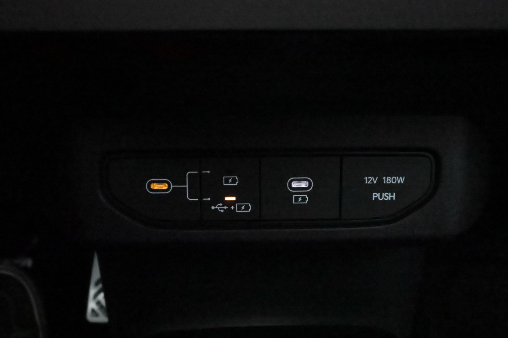 KIA EV4 2026