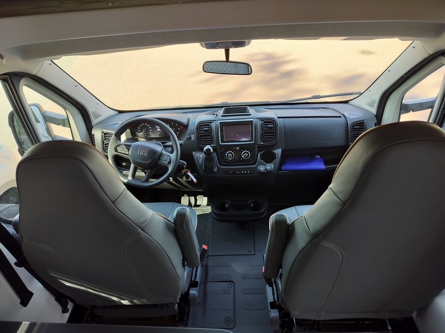 BÜRSTNER Lyseo Time T690 G Skyline Edition 2025