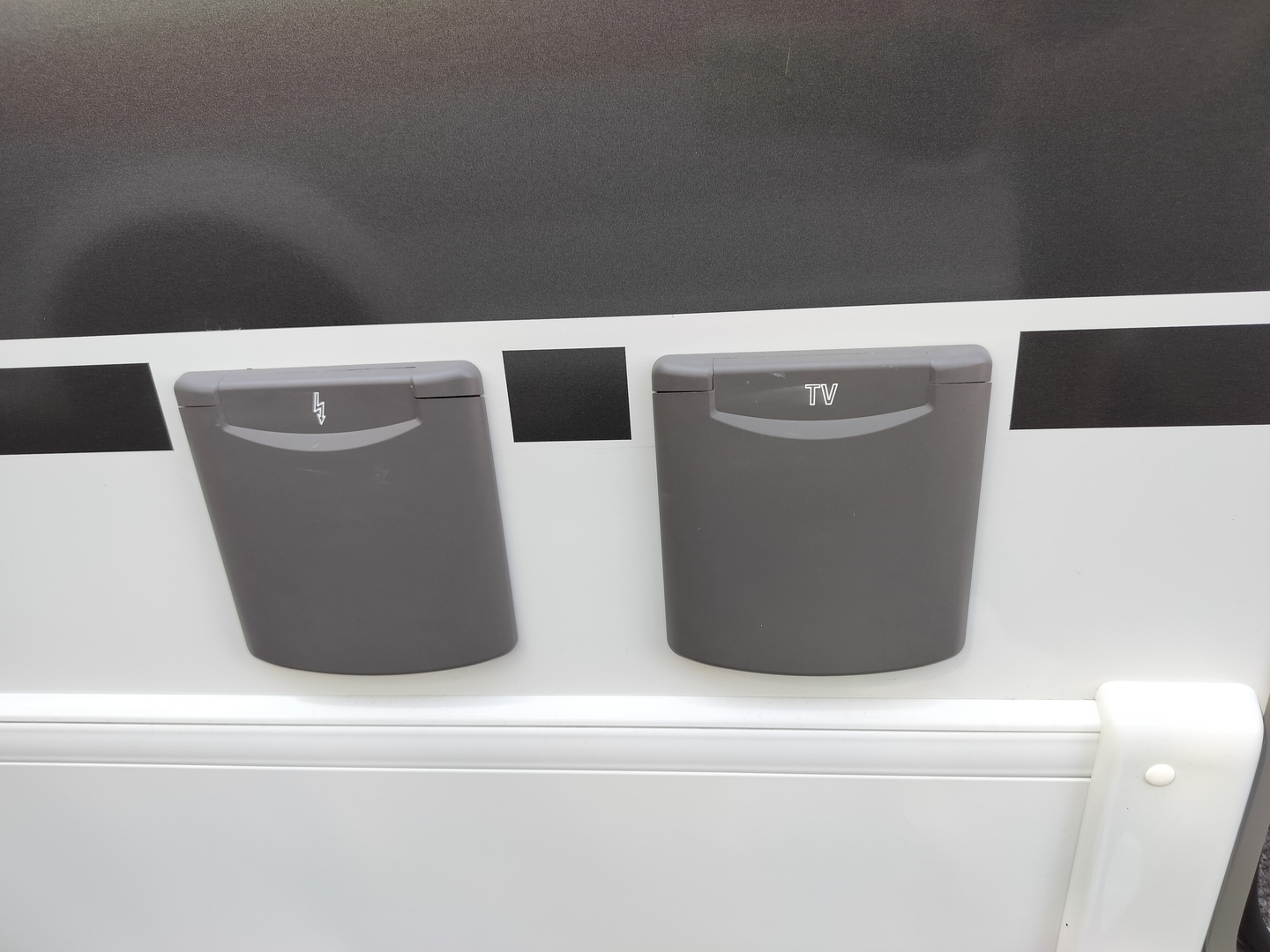 BÜRSTNER Lyseo Time T690 G Skyline Edition 2025