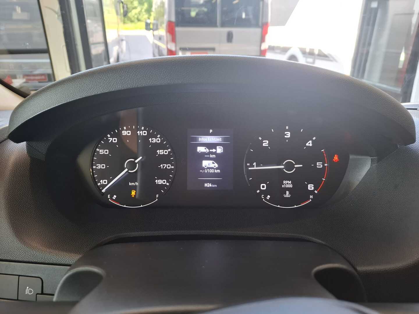 BÜRSTNER Lyseo Time T690 G Skyline Edition 2025