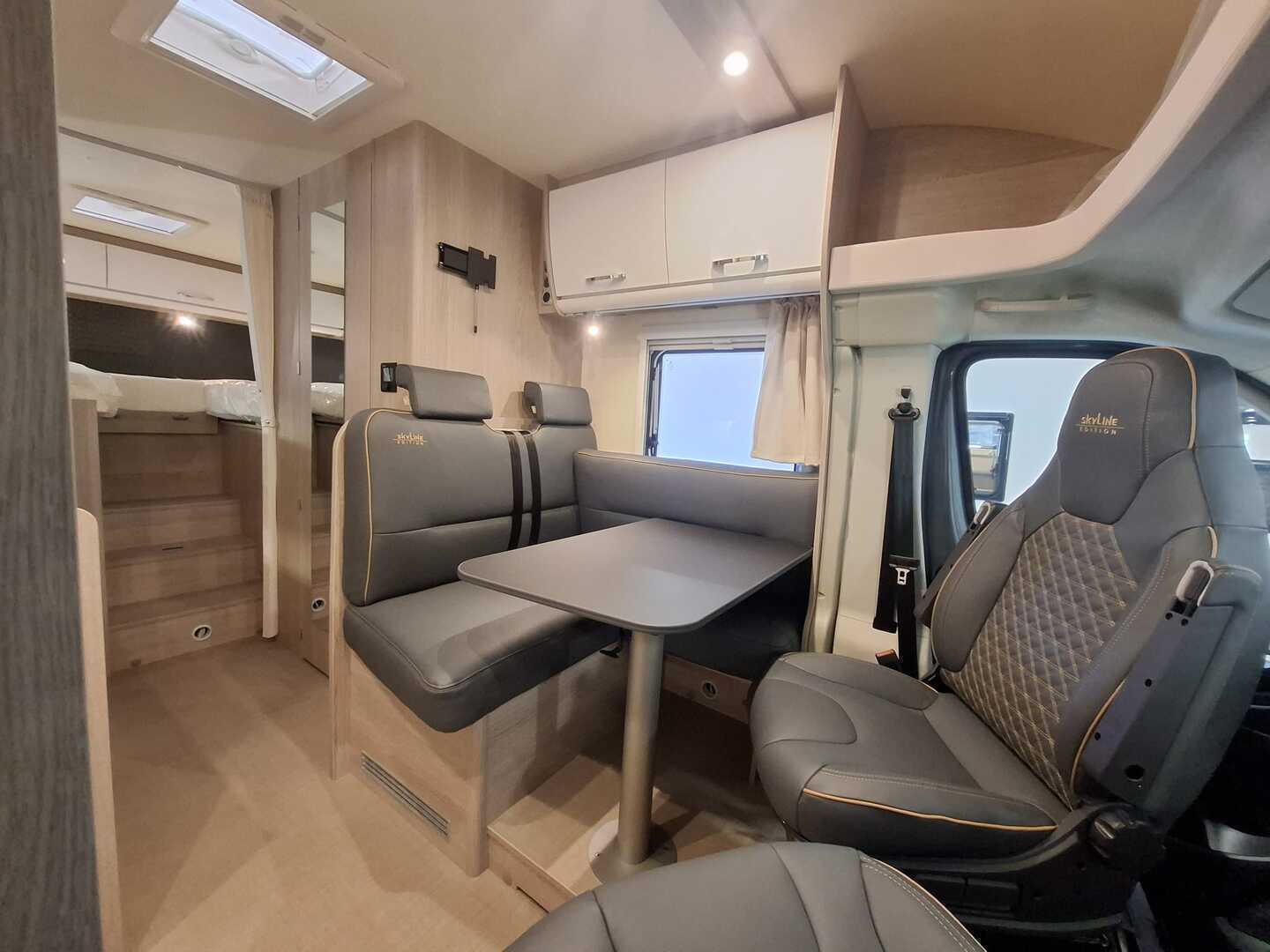 BÜRSTNER Lyseo Time T690 G Skyline Edition 2025