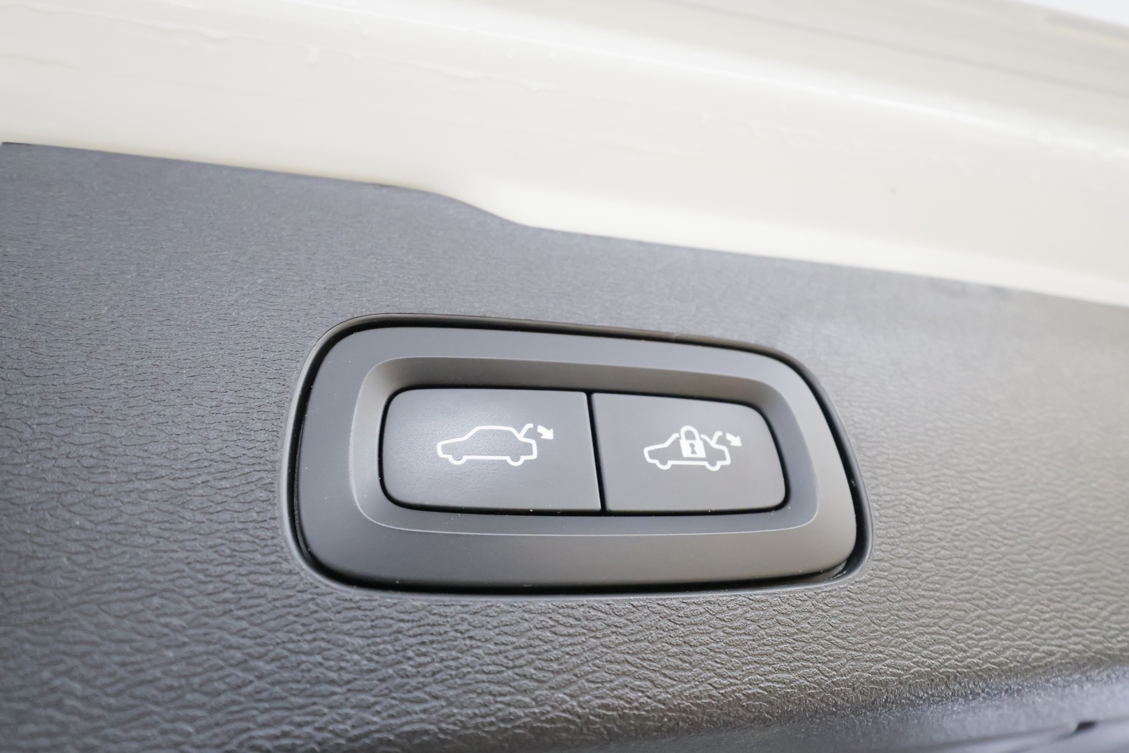 VOLVO V60 Cross Country 2022