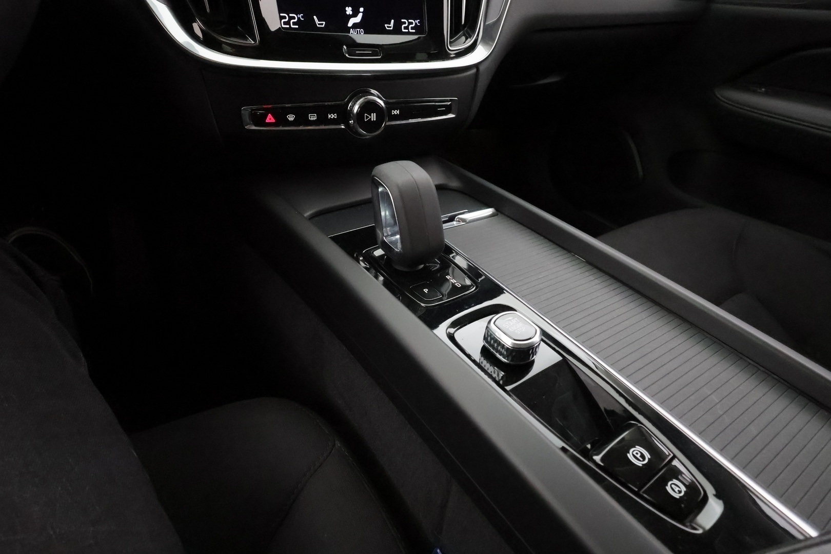 VOLVO V60 Cross Country 2022