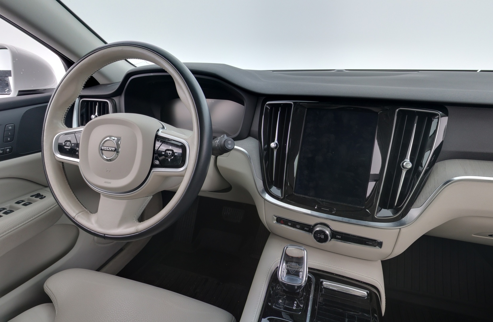 VOLVO V60 2019
