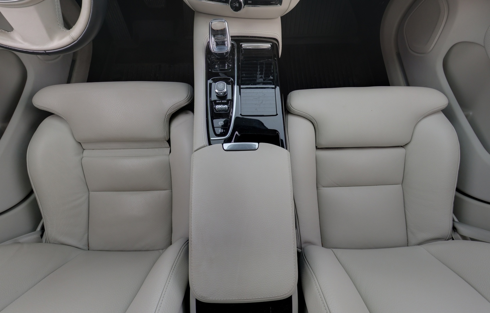 VOLVO V60 2019
