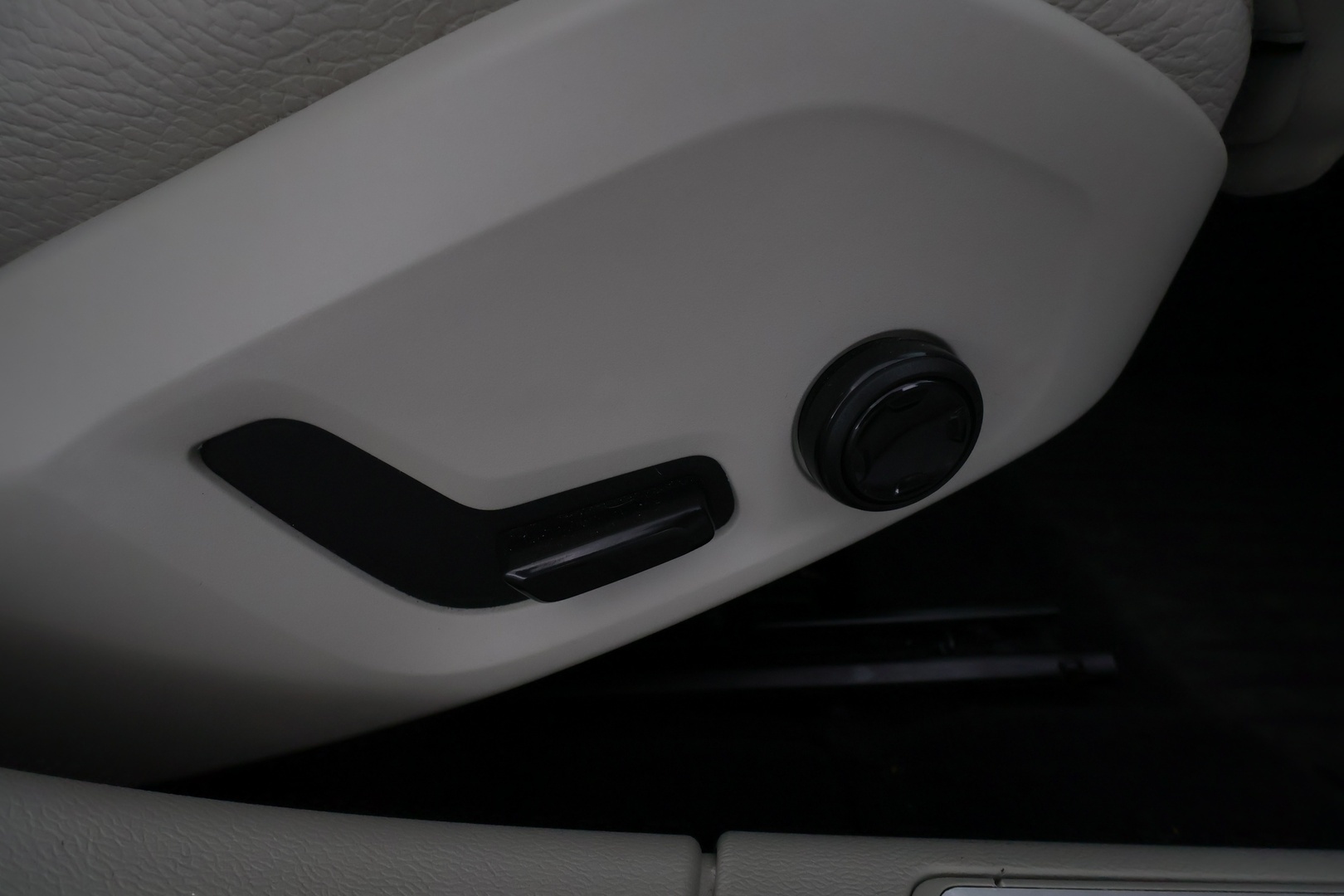 VOLVO V60 2019
