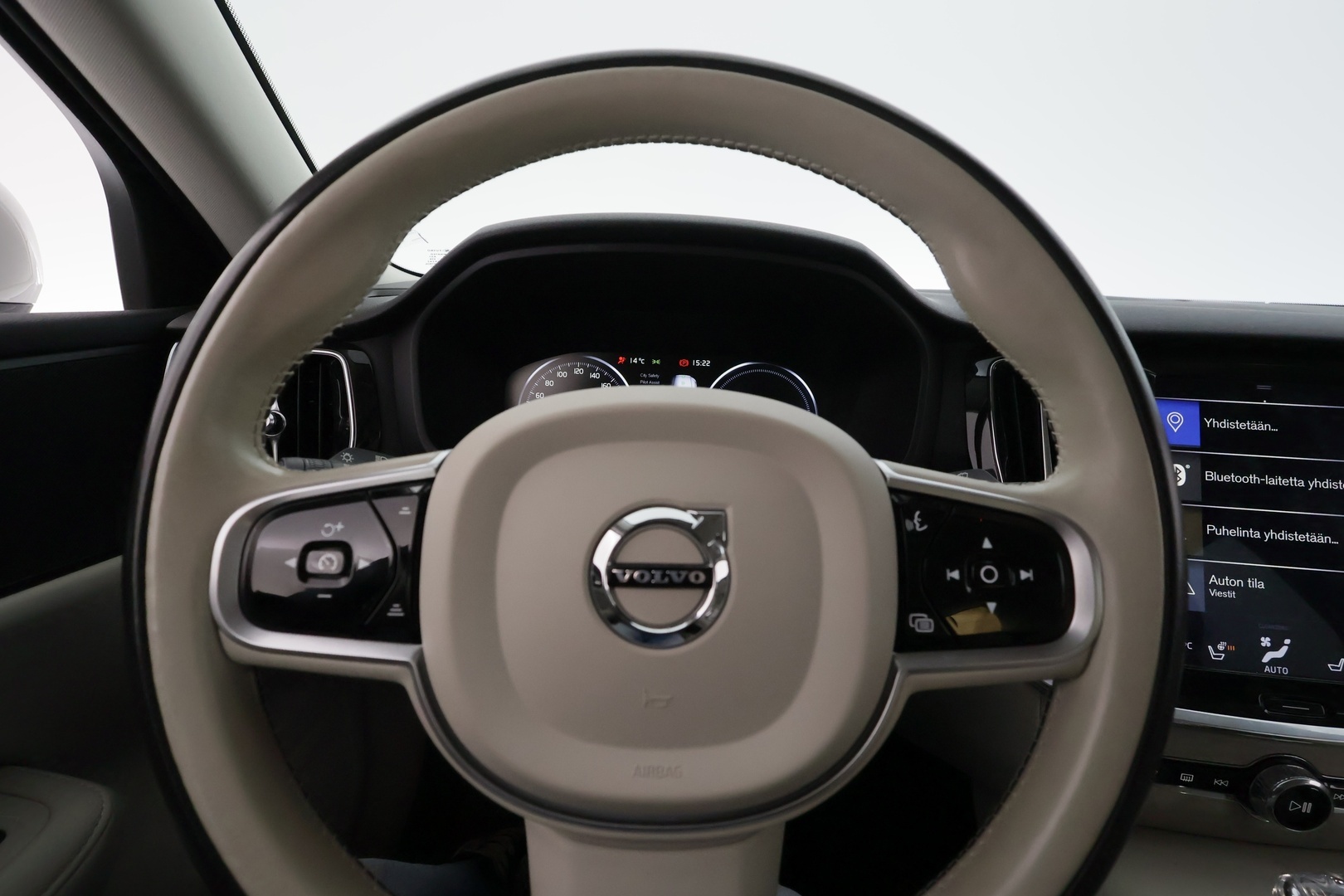VOLVO V60 2019