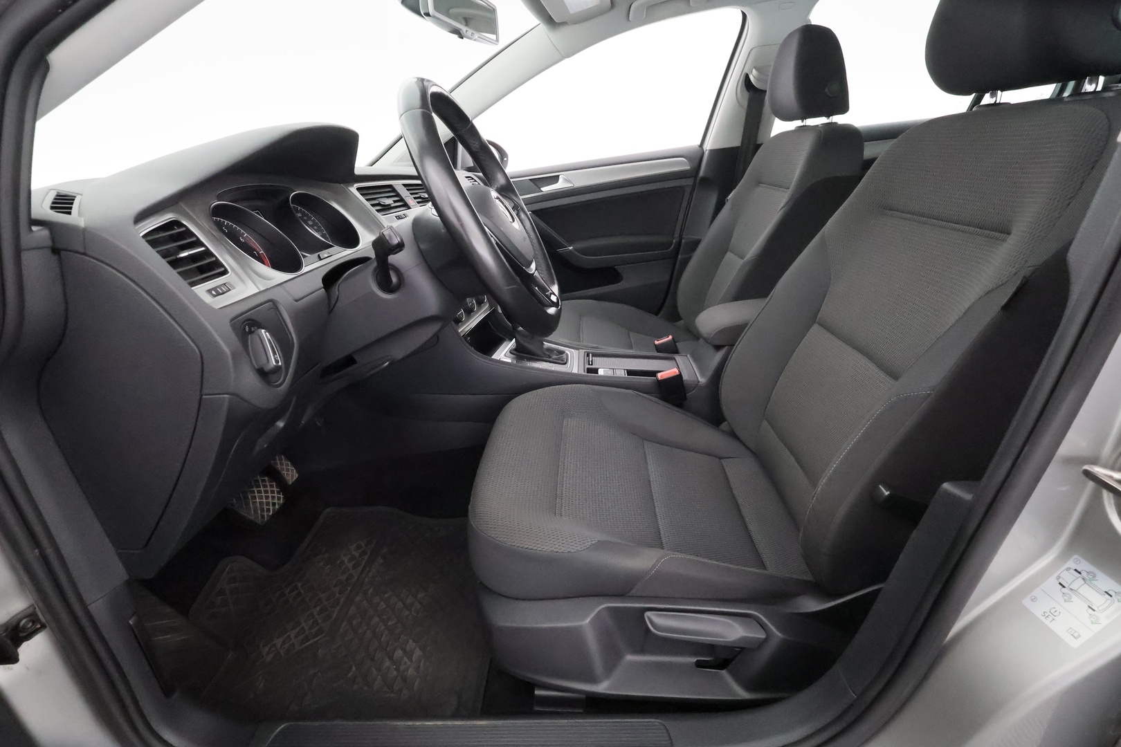 VOLKSWAGEN Golf 2014