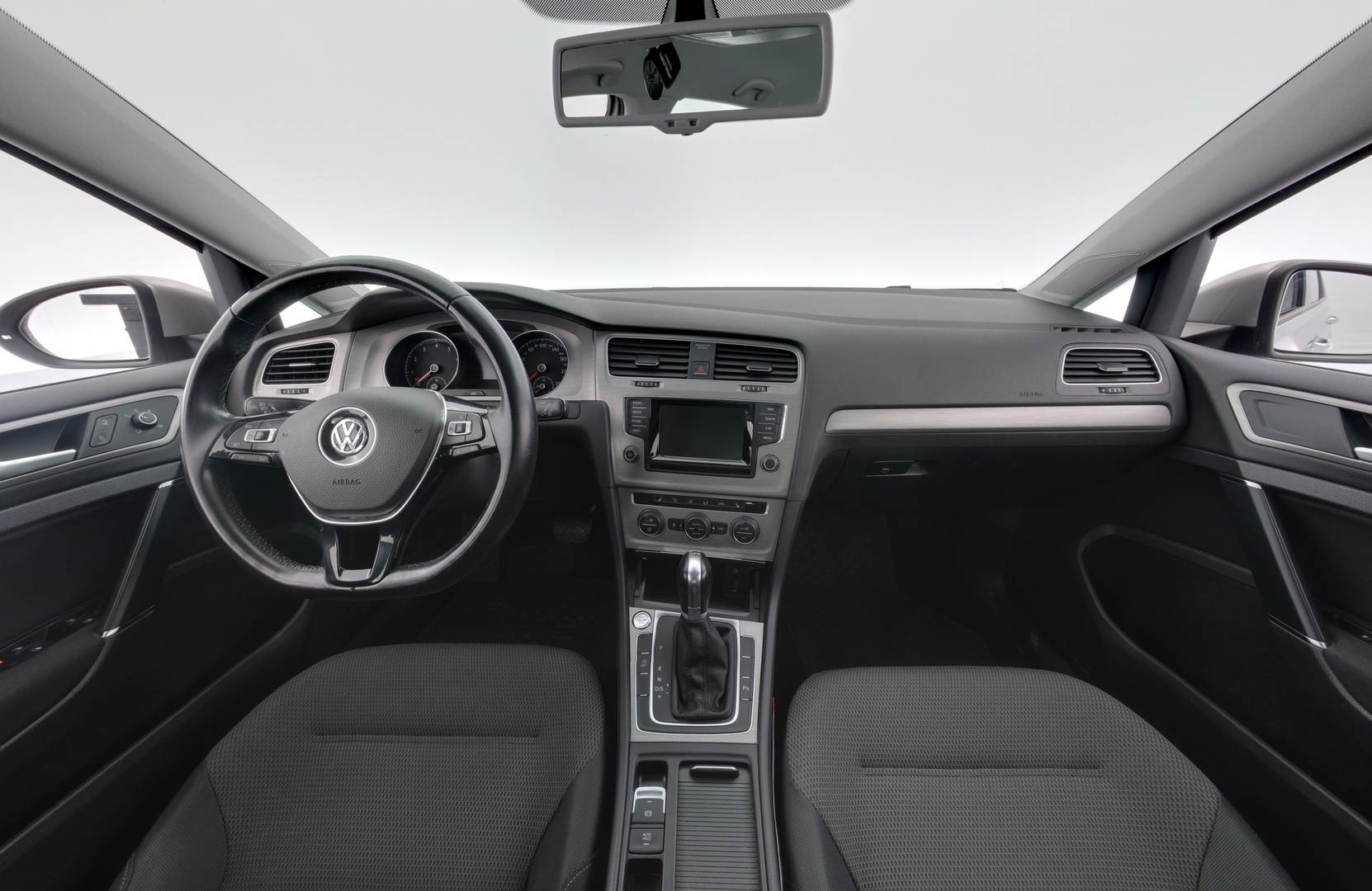 VOLKSWAGEN Golf 2014