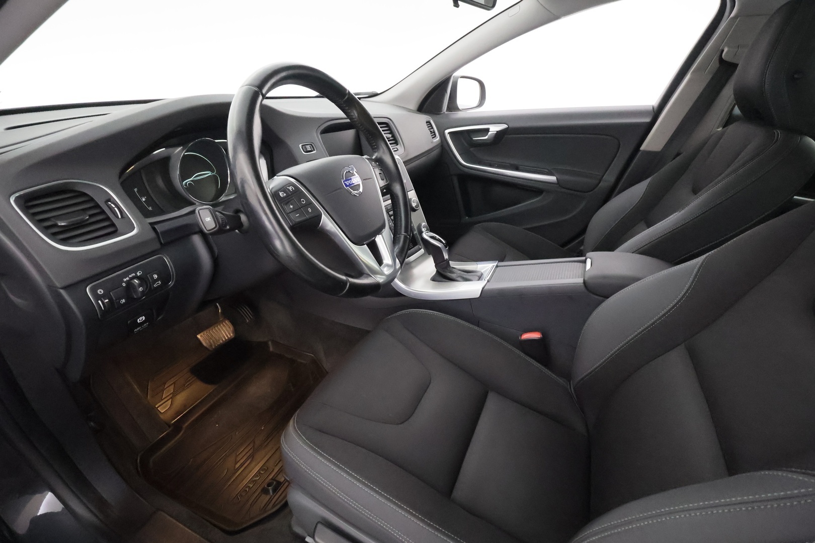 VOLVO V60 2014