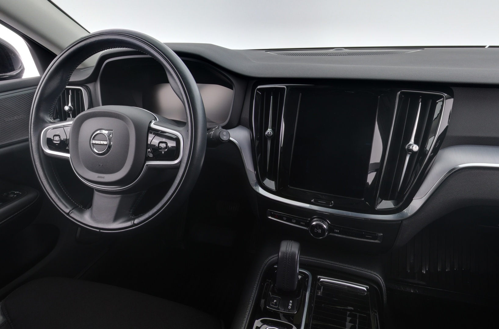 VOLVO V60 2020
