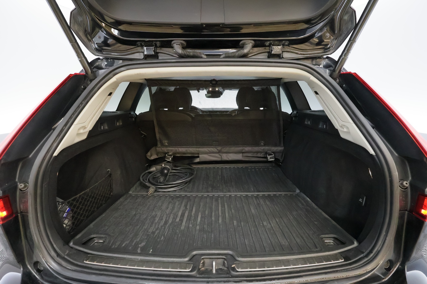 VOLVO V60 2020