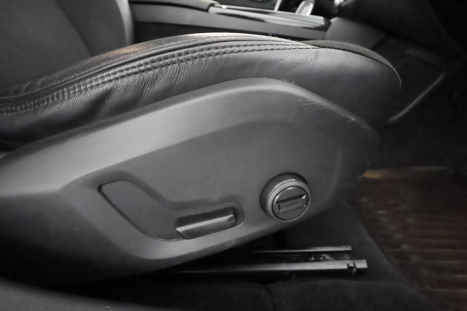 VOLVO V60 2020