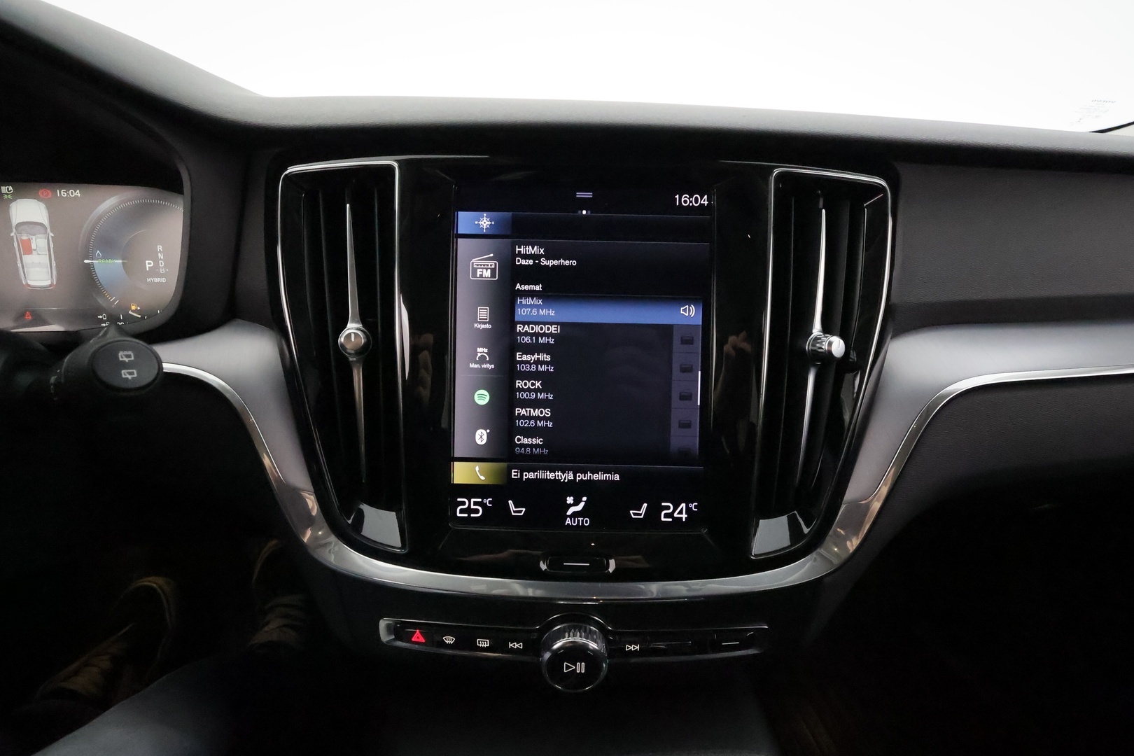 VOLVO V60 2020