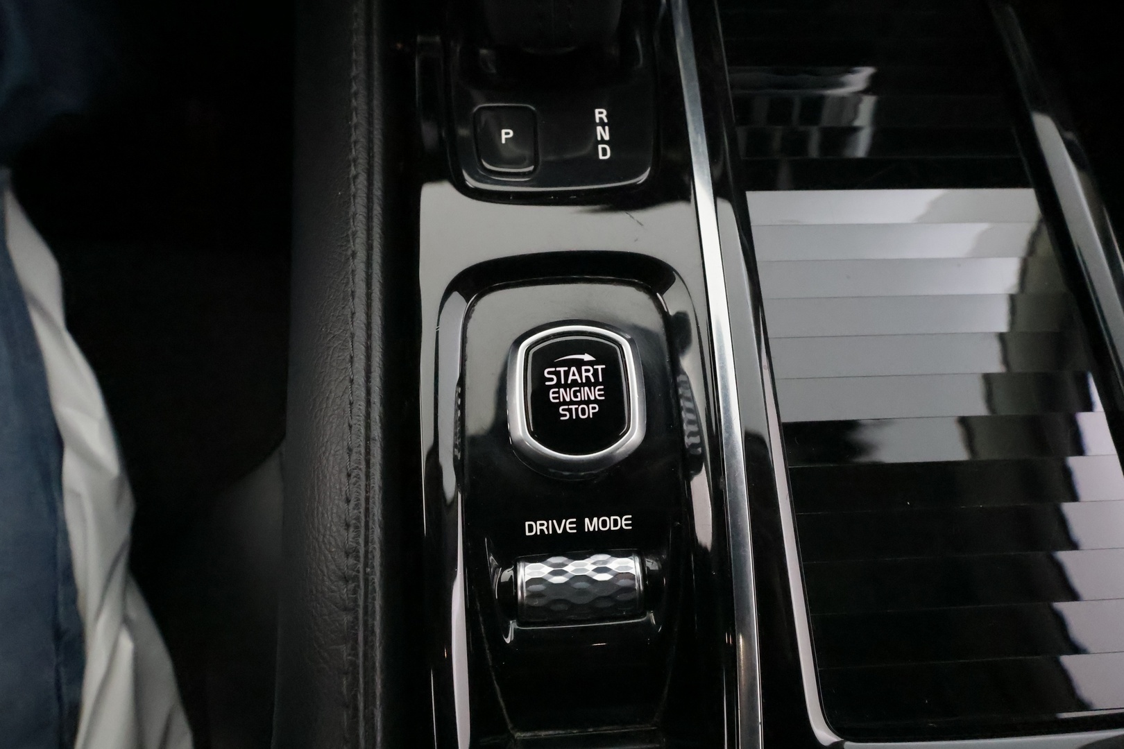 VOLVO V60 2020
