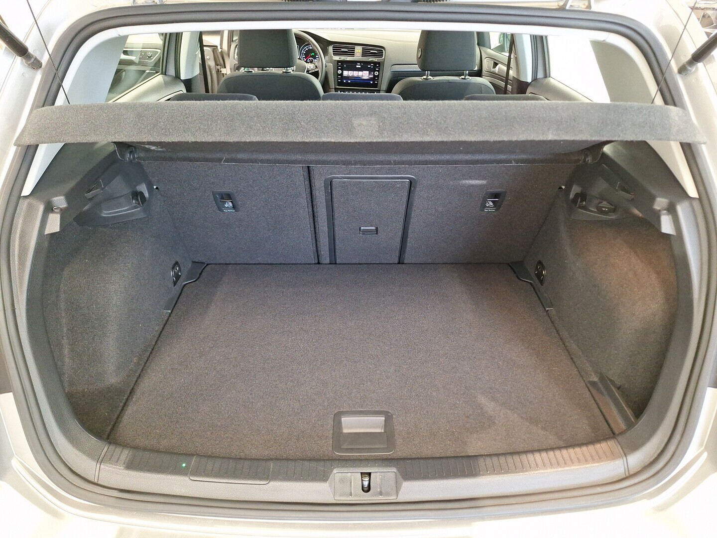 VOLKSWAGEN Golf 2017