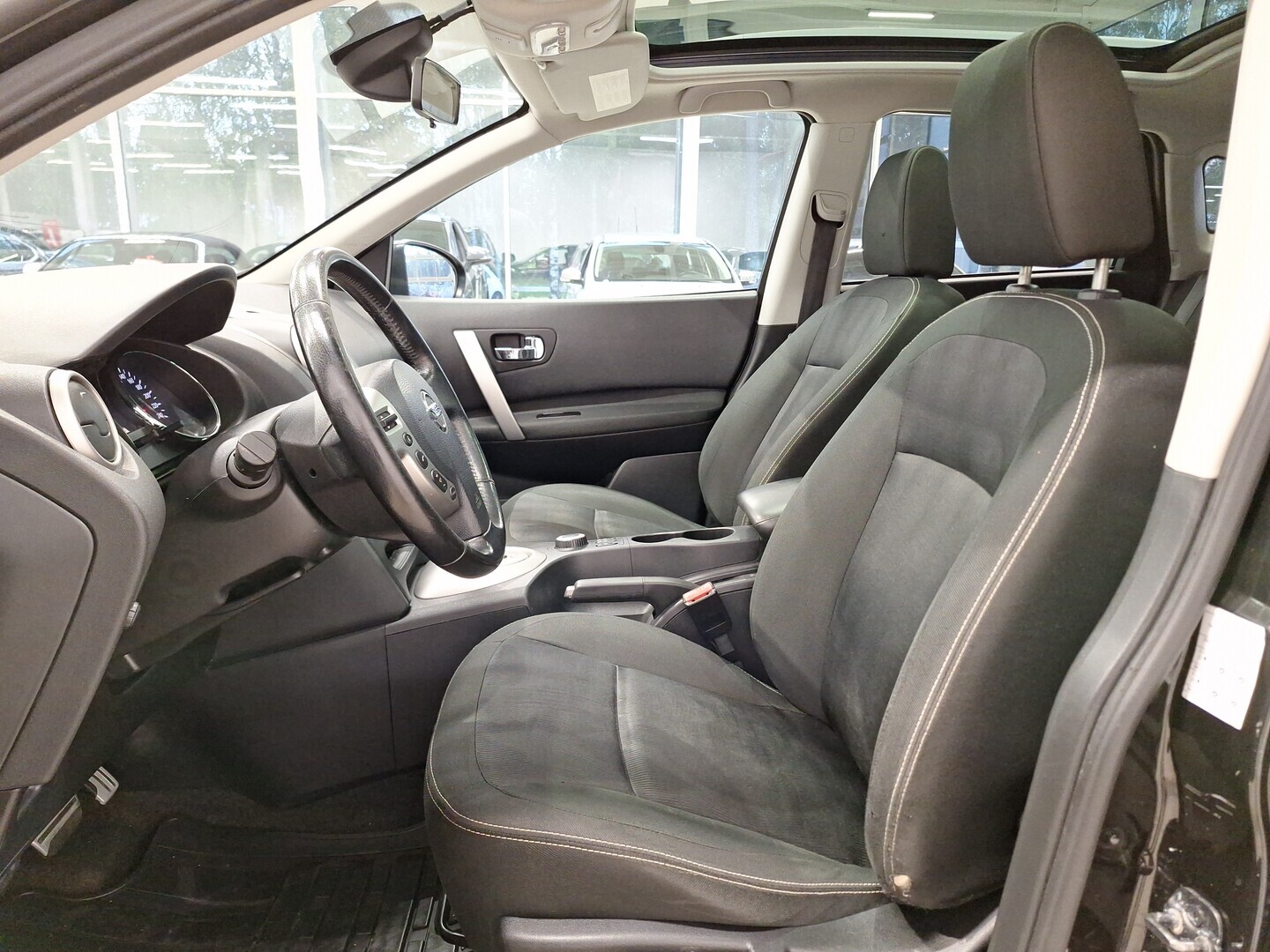 NISSAN Qashqai 2011