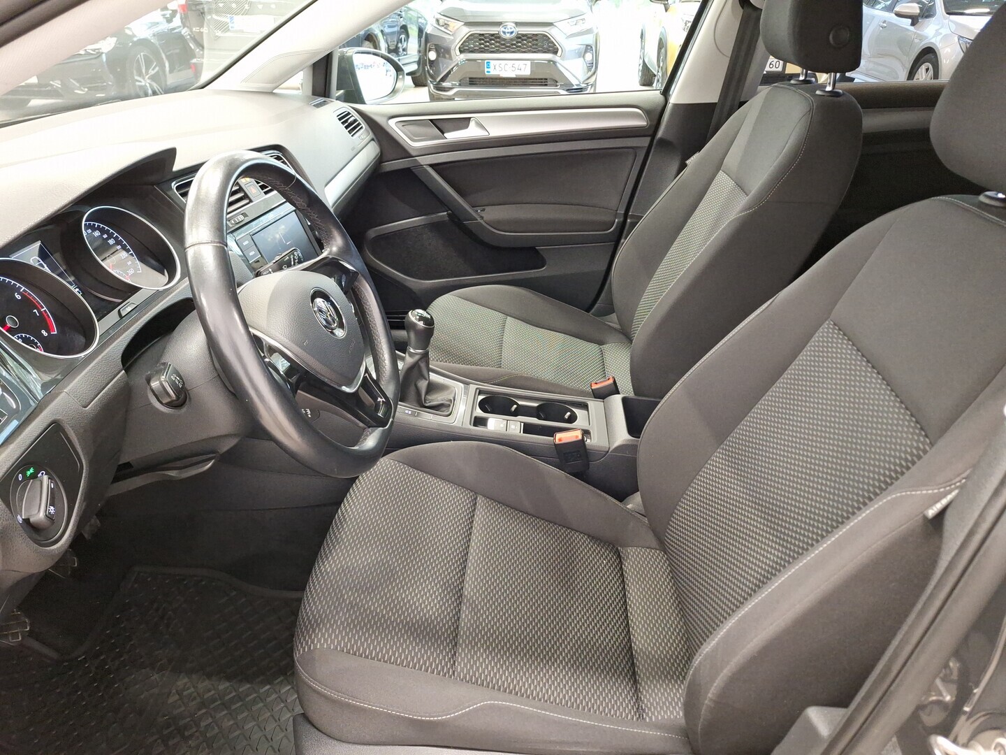 VOLKSWAGEN Golf 2018