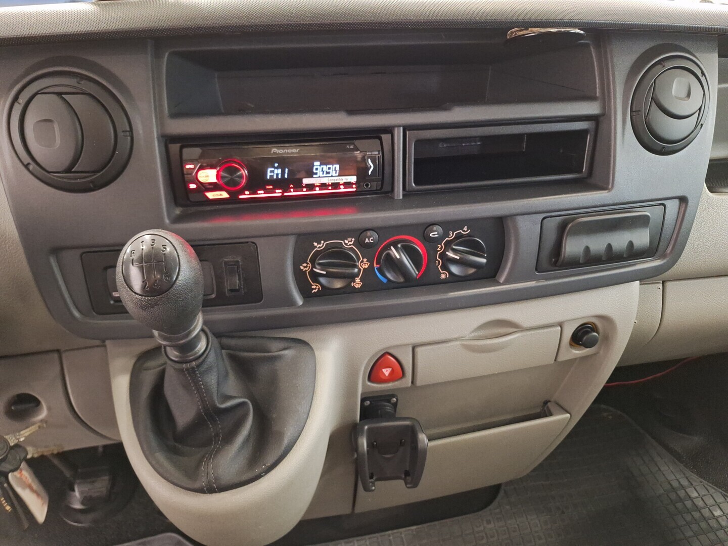 BÜRSTNER Delfin 2005