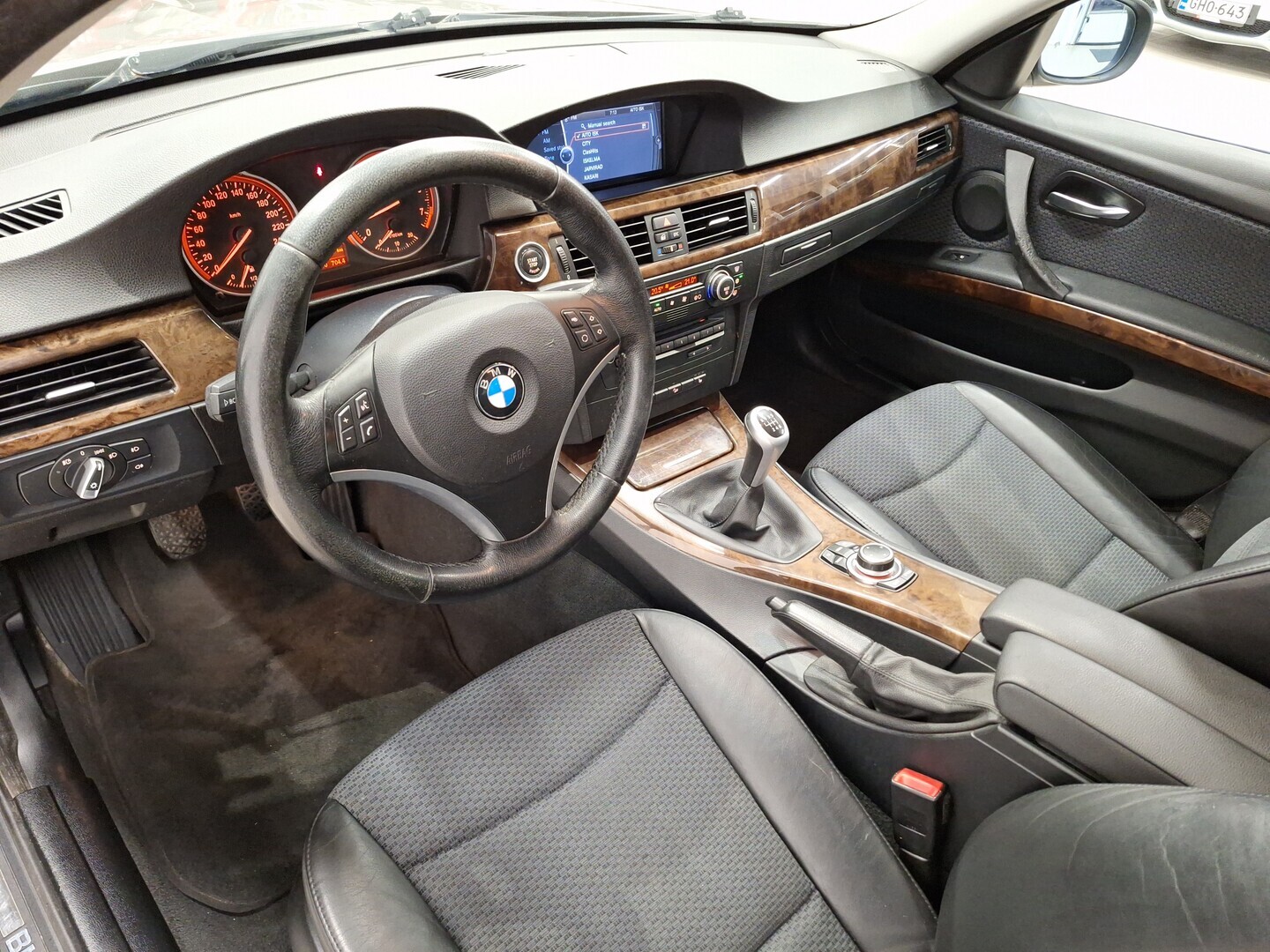 BMW 325 2008